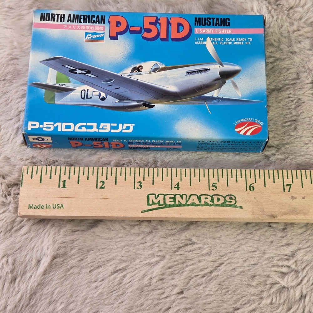Crown 1/144 P-51D Mustang US Army Fighter Vintage Model Kit - Picture 5 of 13